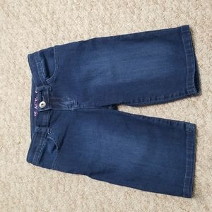 The Children's Place " Skimmer" 8 Girls Blue Wash Shorts